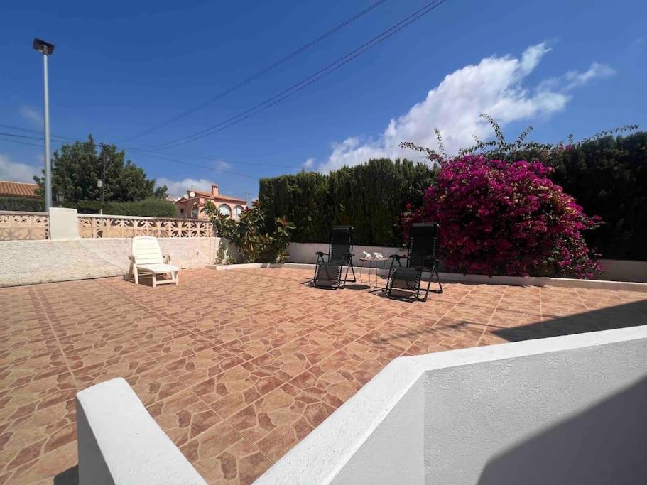 Bungalow In Calpe - Swimming Pool And Tennis Court Exterior photo